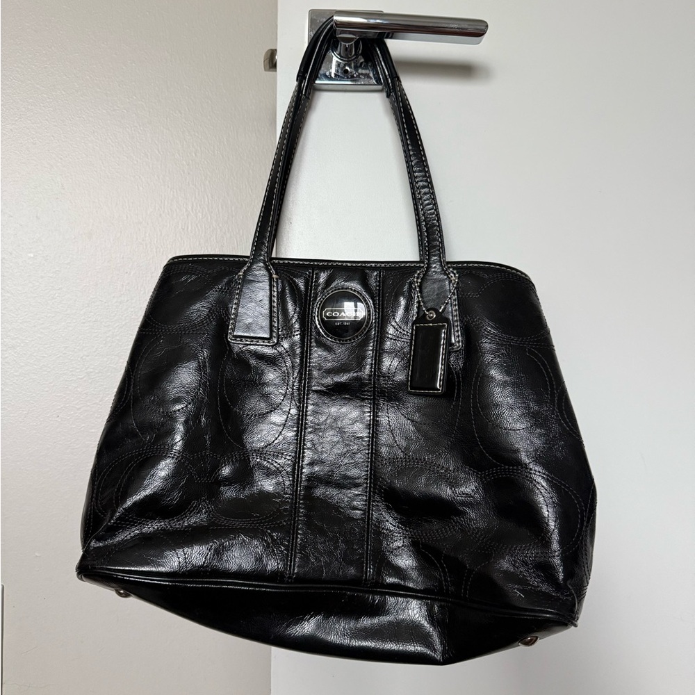 Coach Black Patent Leather Signature Stitched C Kiss-lock Carryall Bag